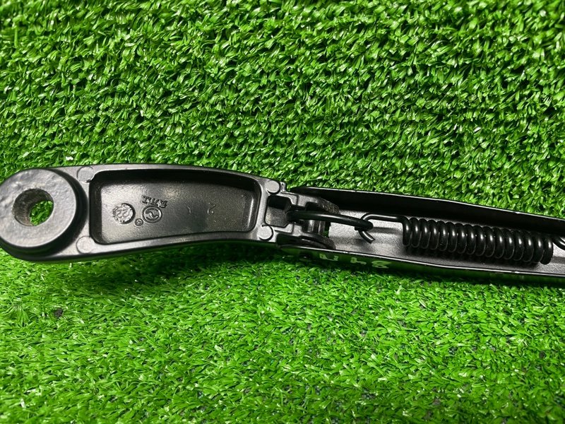 Поводок стеклоочистителя передний, 2000 рублей, Москва