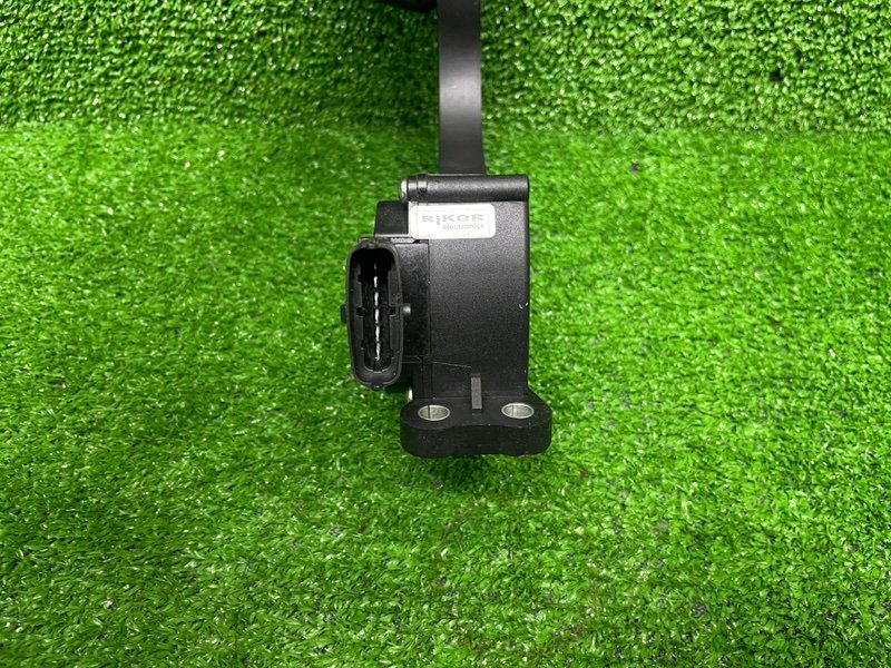 Педаль газа, 1150 рублей, Москва