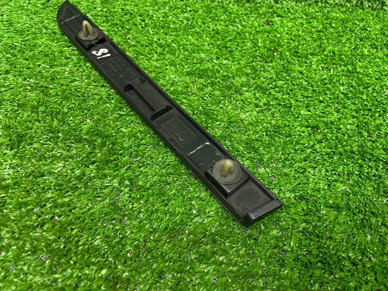 Молдинг стекла, 1000 рублей, Москва