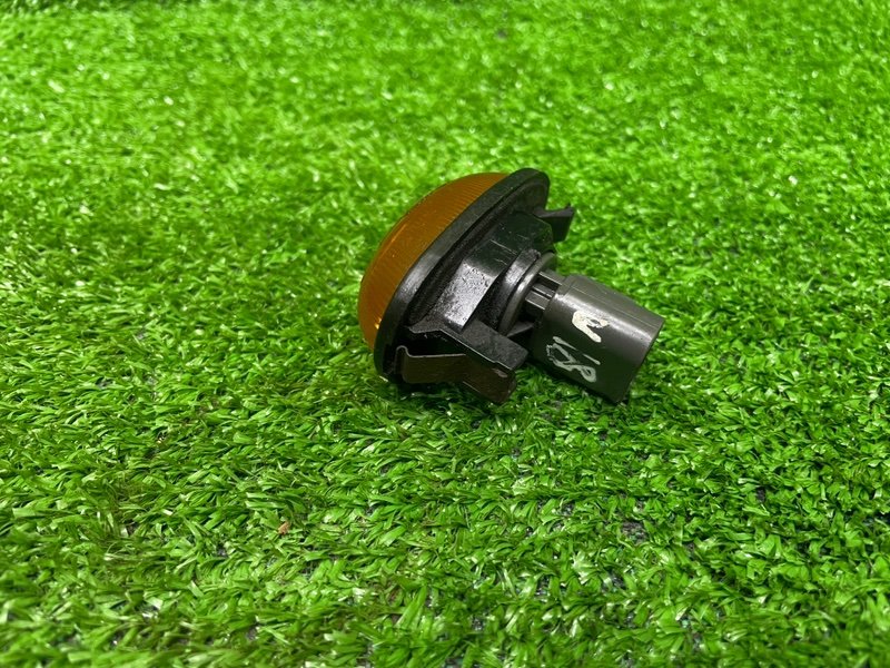 Повторитель поворота в крыло, 500 рублей, Москва