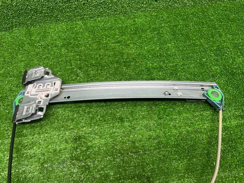 Стеклоподъемник задний, 1000 рублей, Москва