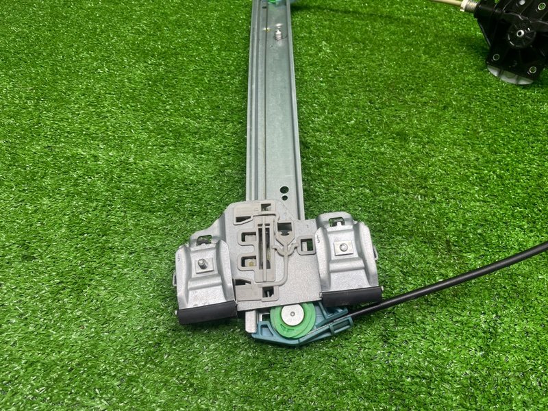 Стеклоподъемник задний, 1000 рублей, Москва