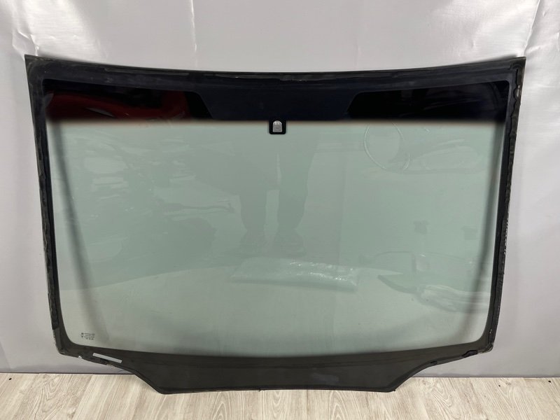 Стекло лобовое, Москва