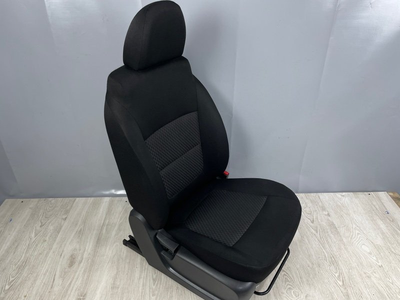 Сиденье переднее правое, 7000 рублей, Москва