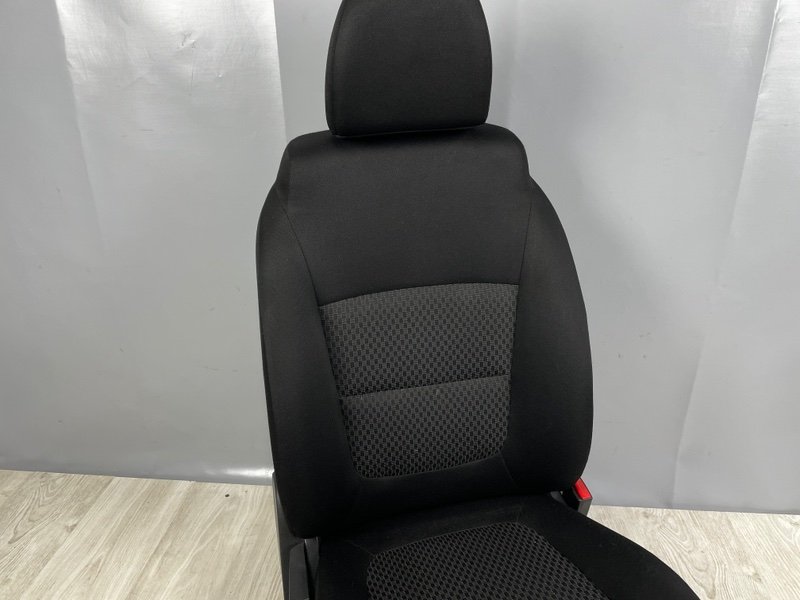 Сиденье переднее правое, 7000 рублей, Москва