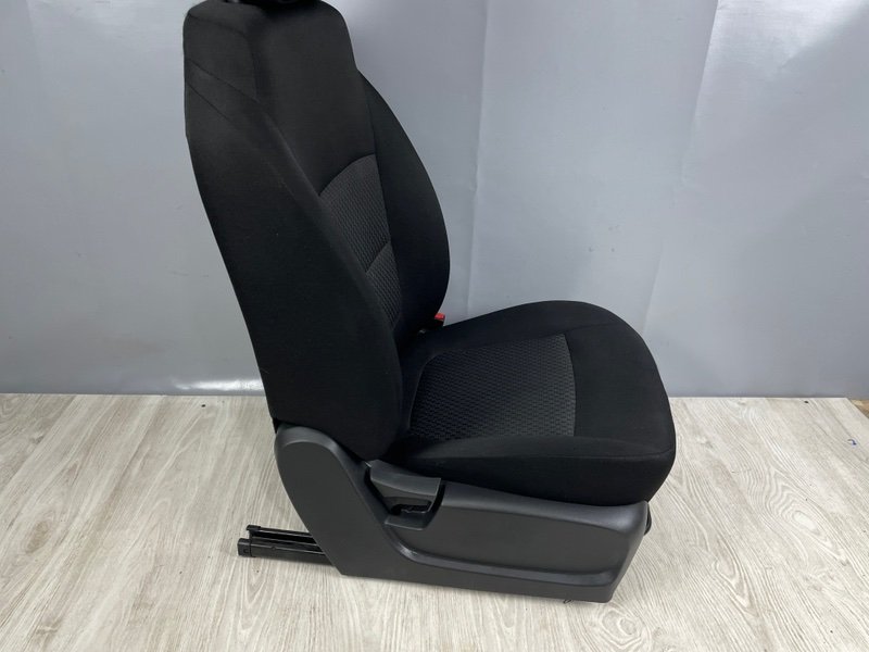 Сиденье переднее правое, 7000 рублей, Москва