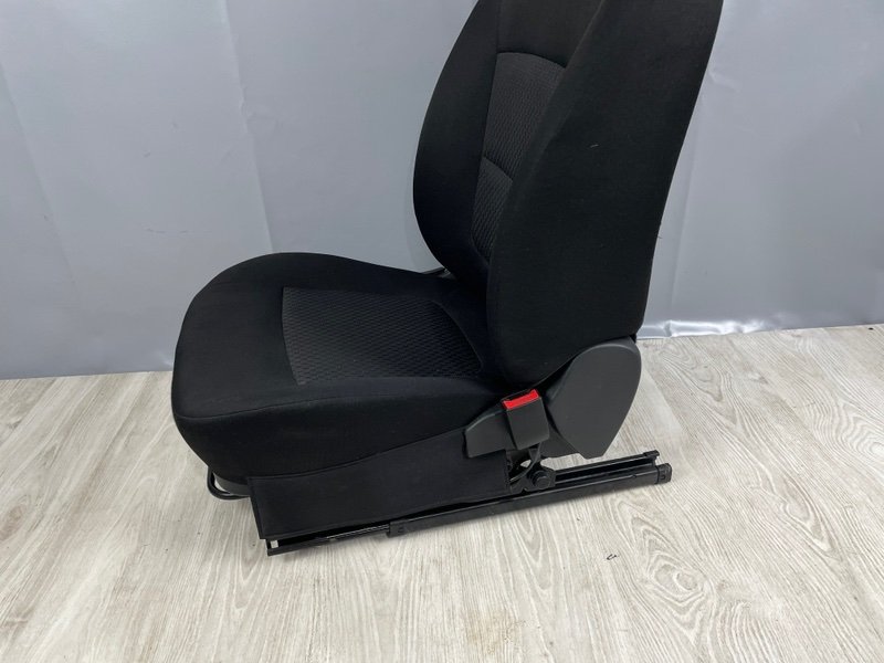 Сиденье переднее правое, 7000 рублей, Москва