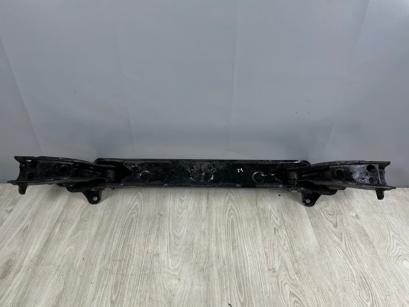 Балка поперечная, 2000 рублей, Москва