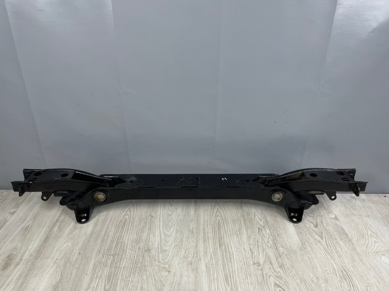 Балка поперечная, 2000 рублей, Москва