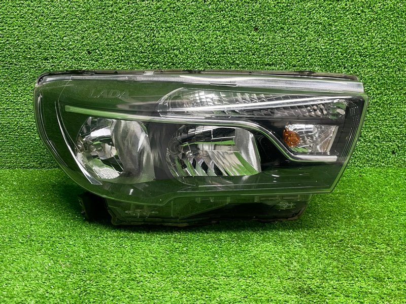 Фара правая, 13000 рублей, Москва