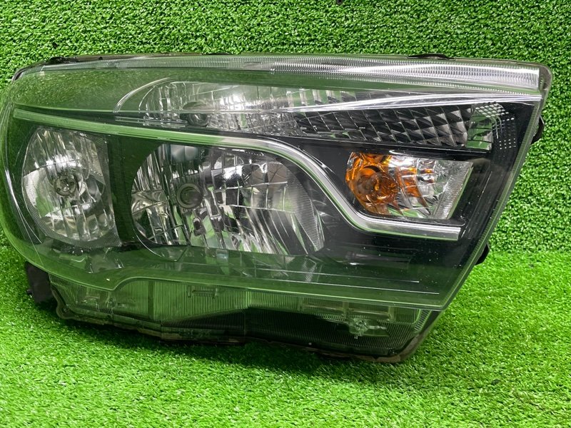 Фара правая, 13000 рублей, Москва