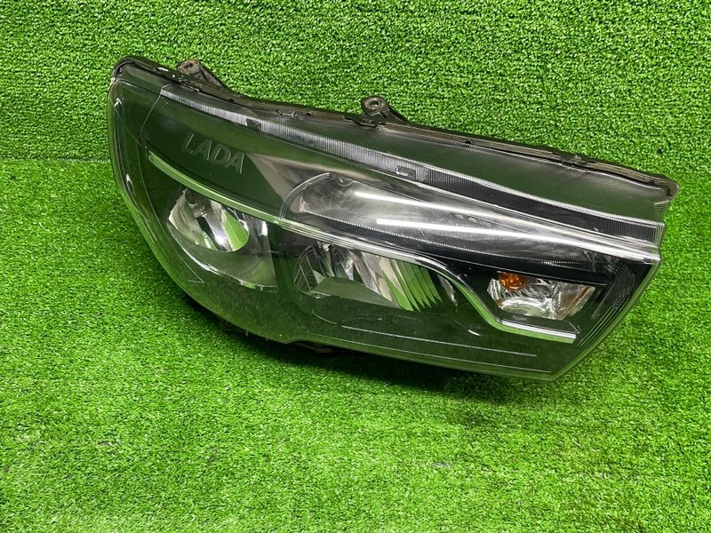 Фара правая, 13000 рублей, Москва