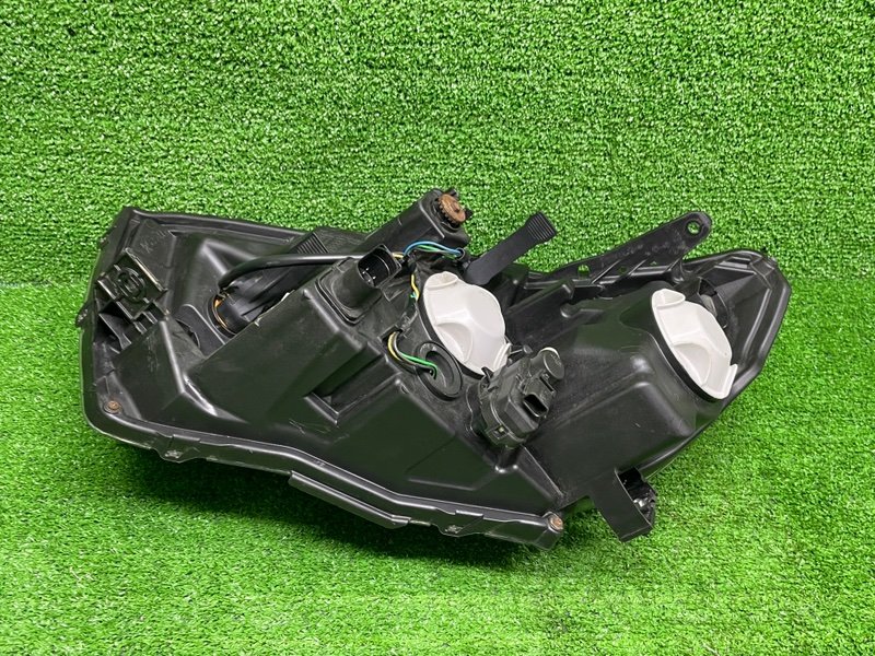 Фара правая, 13000 рублей, Москва