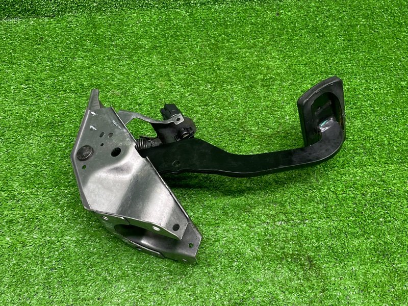 Педаль тормоза, 900 рублей, Москва