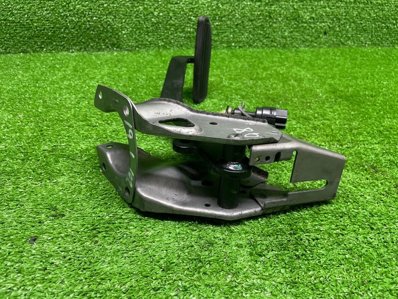 Педаль тормоза, 900 рублей, Москва