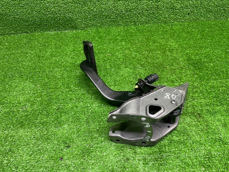 Педаль тормоза, 900 рублей, Москва