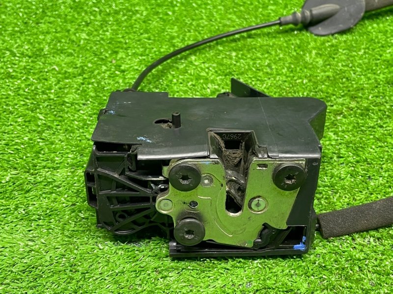 Замок двери задней правой, 2500 рублей, Москва