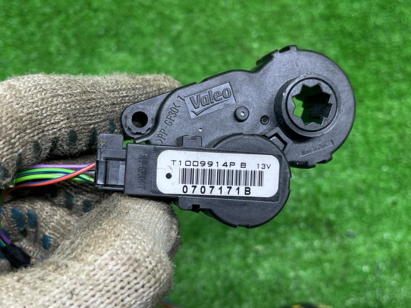 Моторчик заслонки отопителя, 2000 рублей, Москва