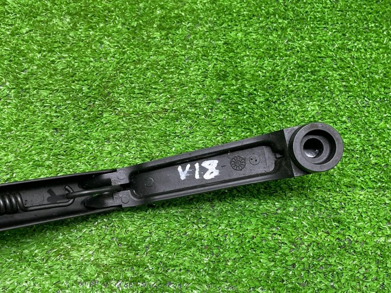 Поводок стеклоочистителя передний, 1500 рублей, Москва