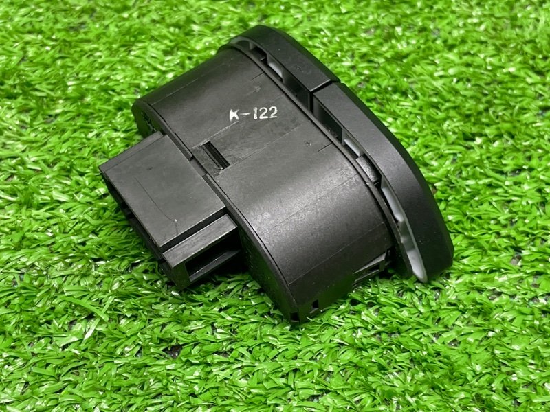 Кнопка обогрева сидений, 650 рублей, Москва