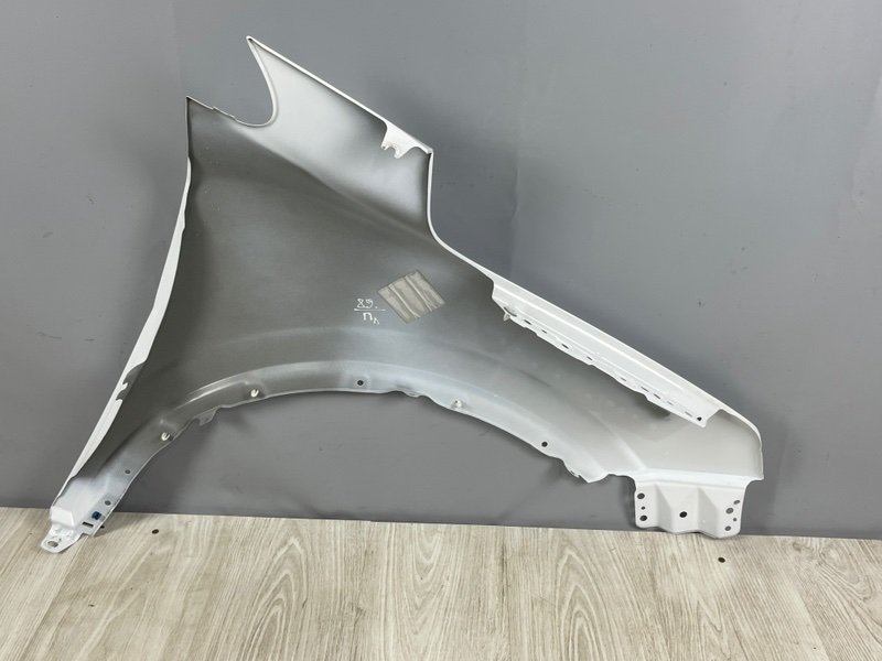 Крыло переднее левое, 10000 рублей, Москва