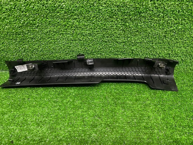 Накладка порога, 1000 рублей, Москва