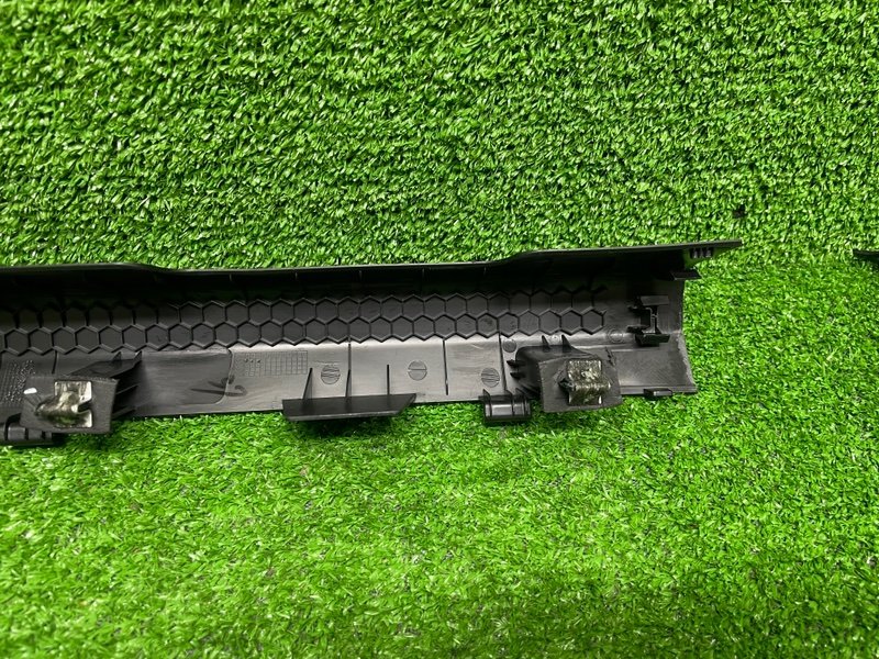 Накладка порога, 1000 рублей, Москва