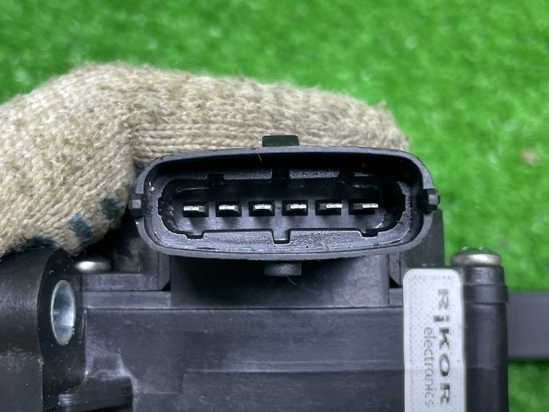 Педаль газа, 1000 рублей, Москва