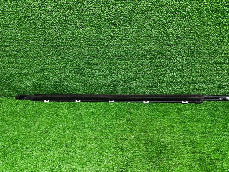 Молдинг стекла, 1500 рублей, Москва