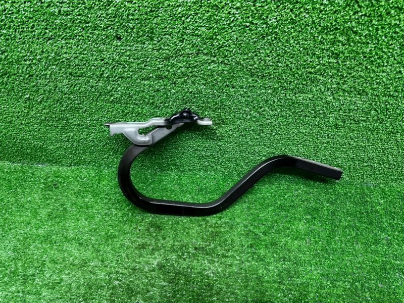 Петля крышки багажника, 3000 рублей, Москва