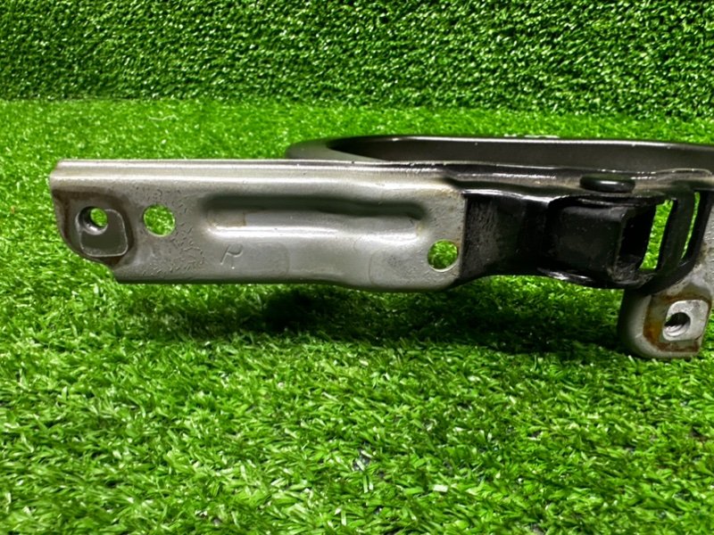 Петля крышки багажника, 3000 рублей, Москва