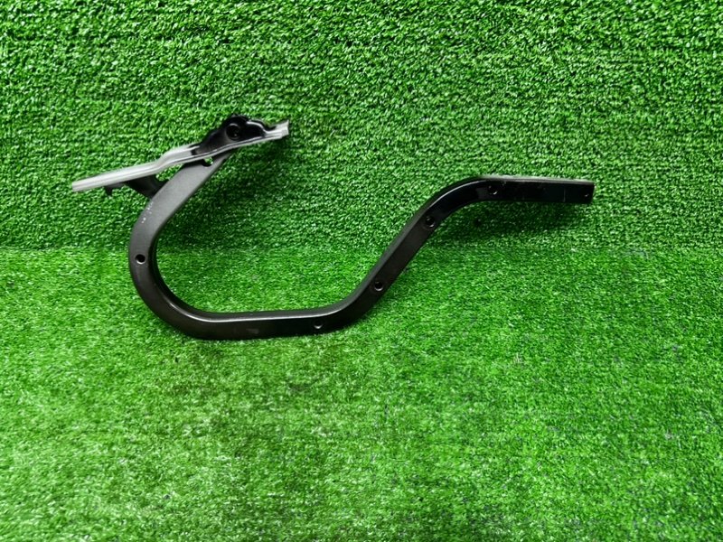 Петля крышки багажника, 3000 рублей, Москва