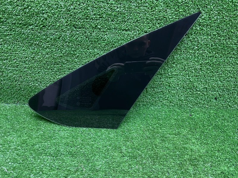 Стекло глухое зад. правое, 1500 рублей, Москва