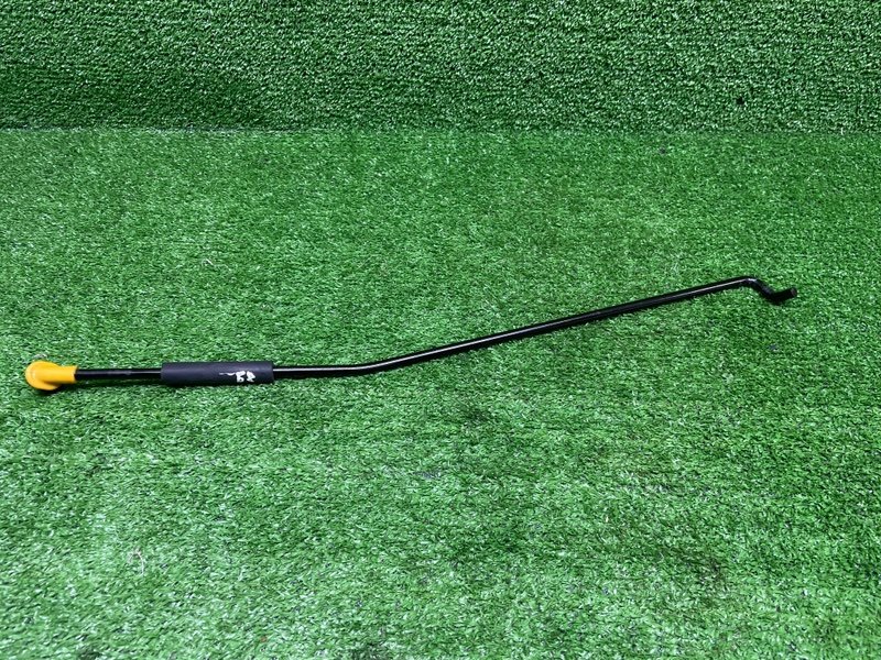 Упор капота, 1000 рублей, Москва