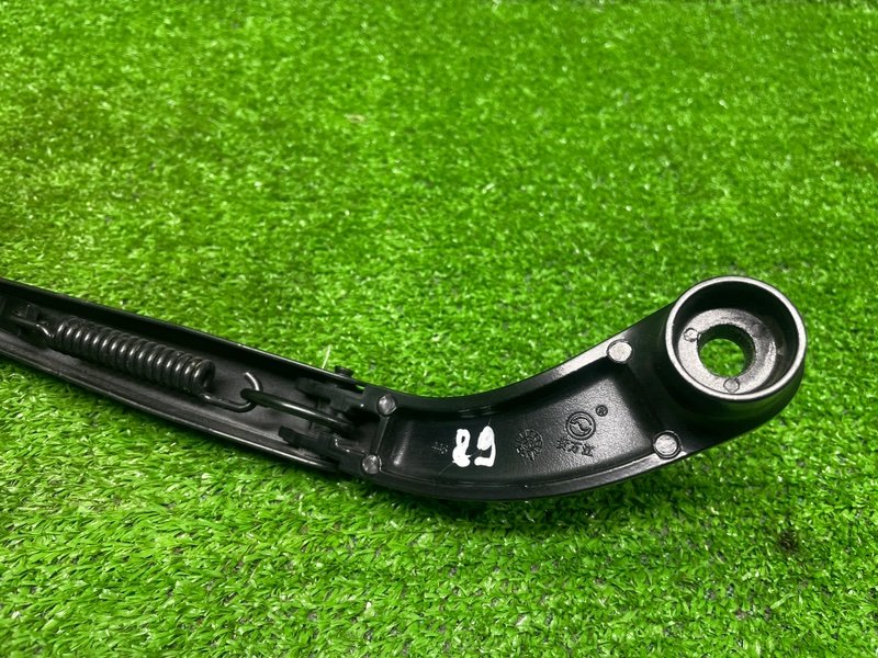 Поводок стеклоочистителя передний, 2000 рублей, Москва