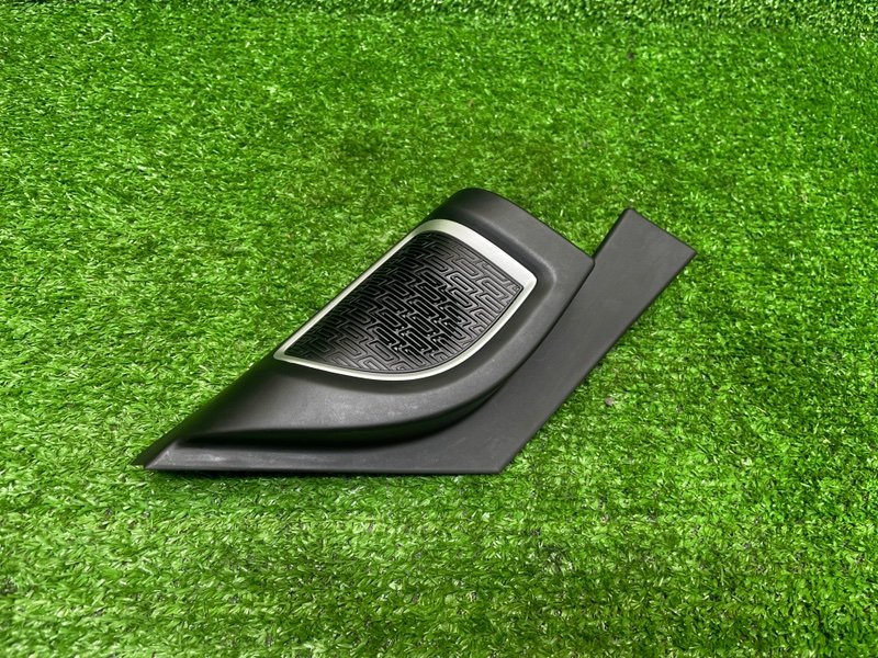 Крышка зеркала, 1000 рублей, Москва