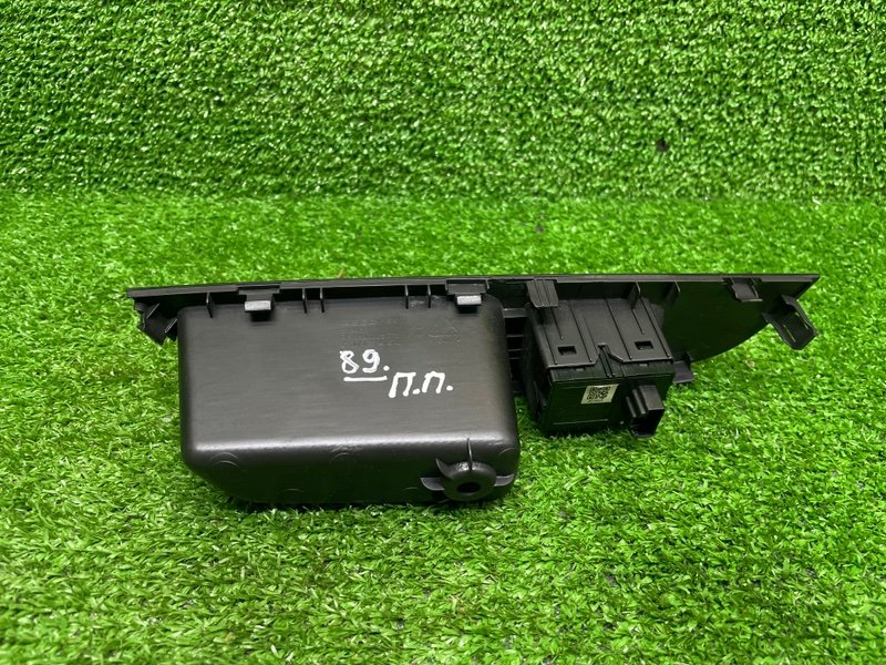 Кнопка стеклоподъемника, 1500 рублей, Москва