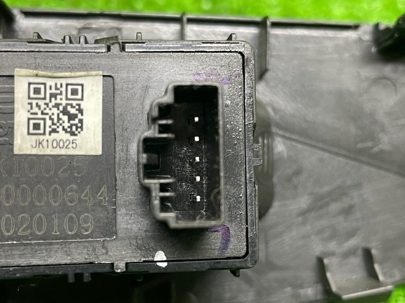 Кнопка стеклоподъемника, 1500 рублей, Москва