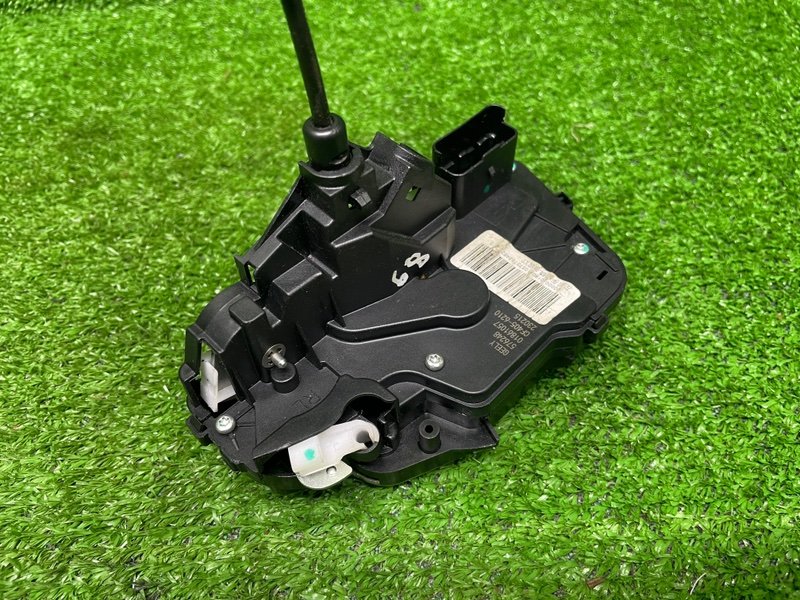 Замок двери задней левой, 2000 рублей, Москва