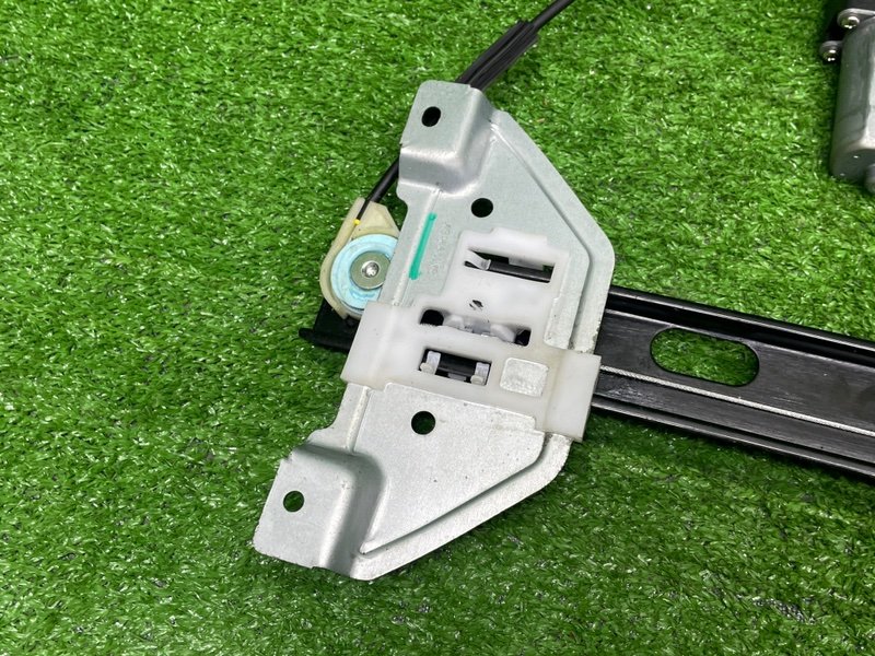 Стеклоподъемник задний, 2500 рублей, Москва