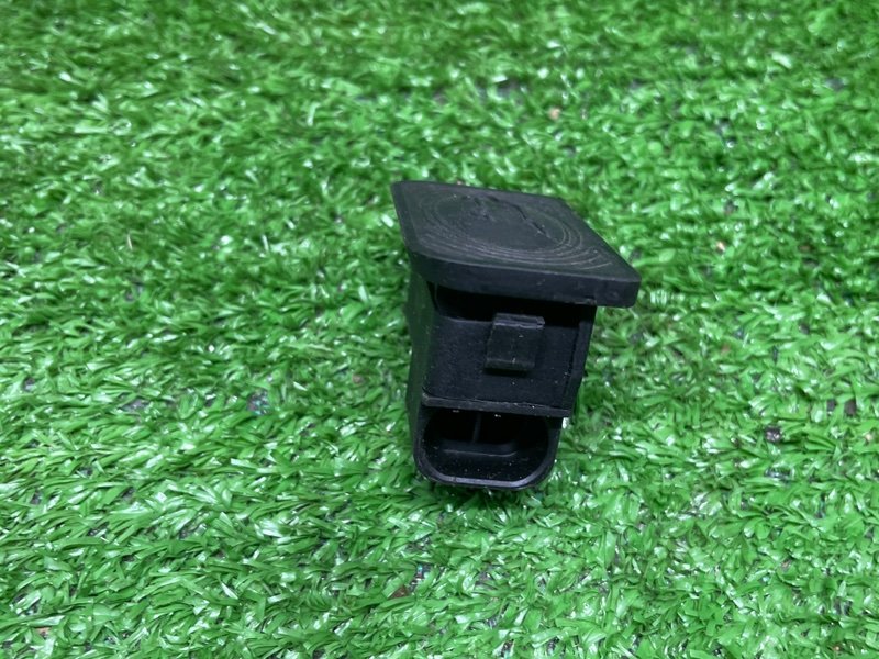 Кнопка открывания багажника, 1500 рублей, Москва