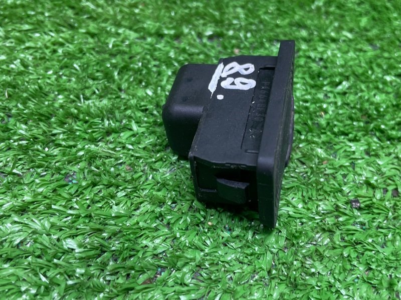 Кнопка открывания багажника, 1500 рублей, Москва