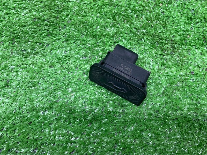 Кнопка открывания багажника, 1500 рублей, Москва