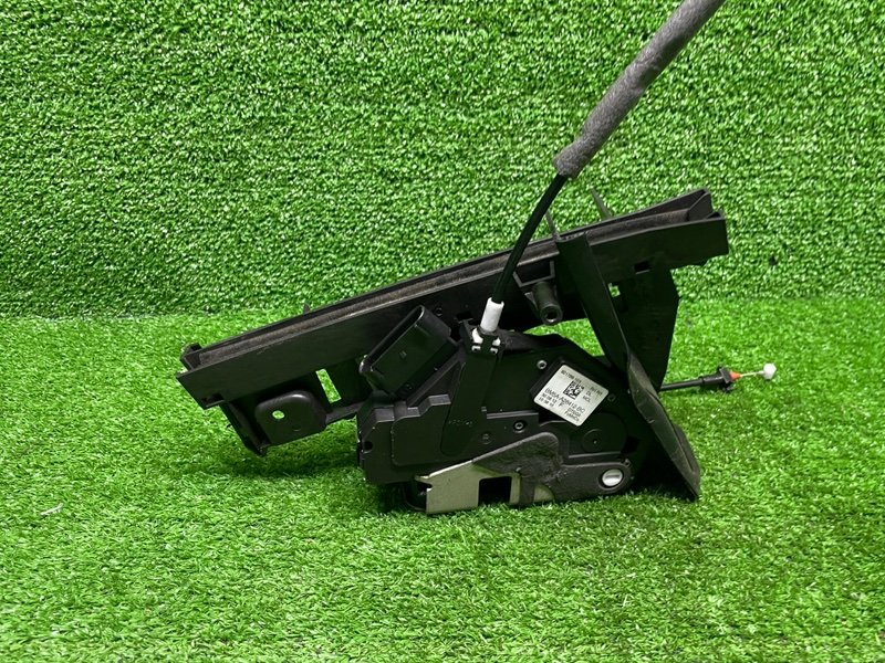 Замок двери задней правой, 2000 рублей, Москва