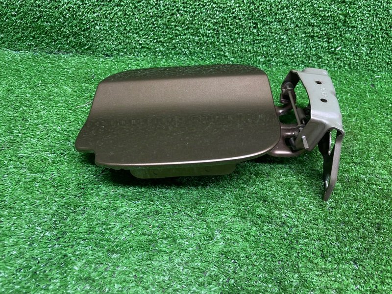 Лючок топливного бака, 1050 рублей, Москва