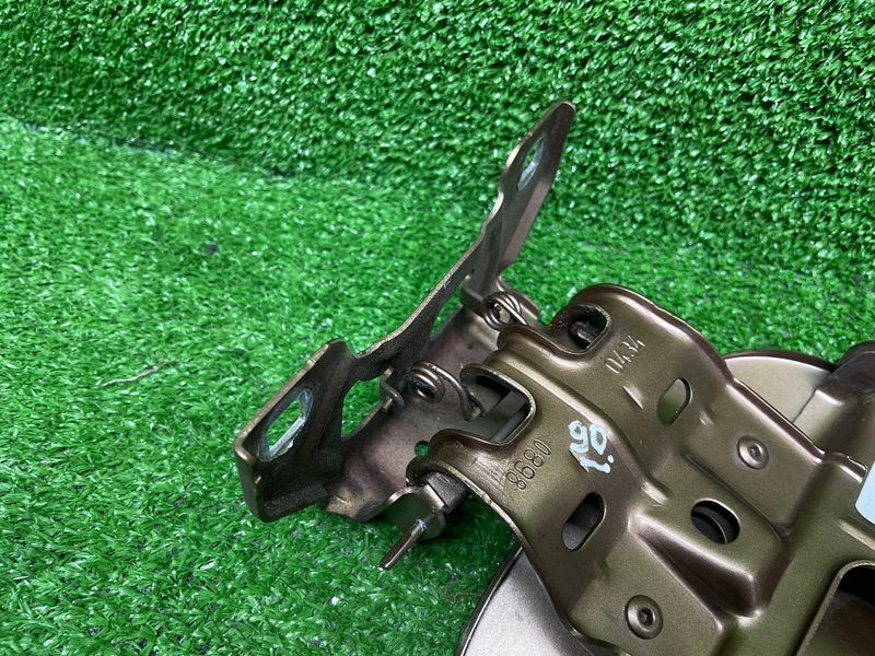 Лючок топливного бака, 1050 рублей, Москва