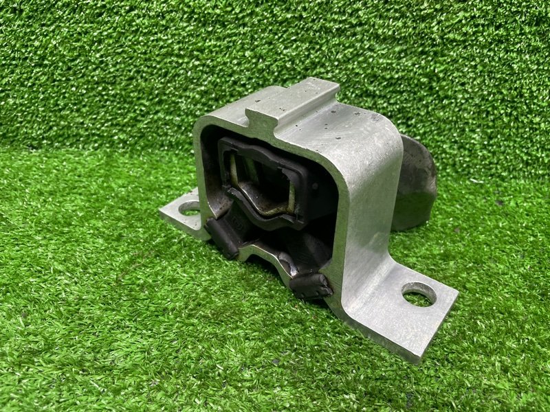 Опора двигателя, 2000 рублей, Москва