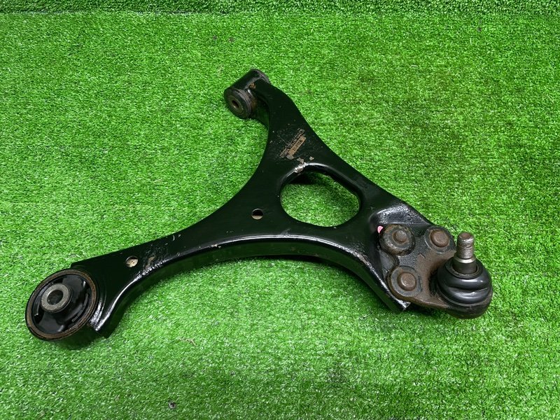 Рычаг передний левый, 1700 рублей, Москва