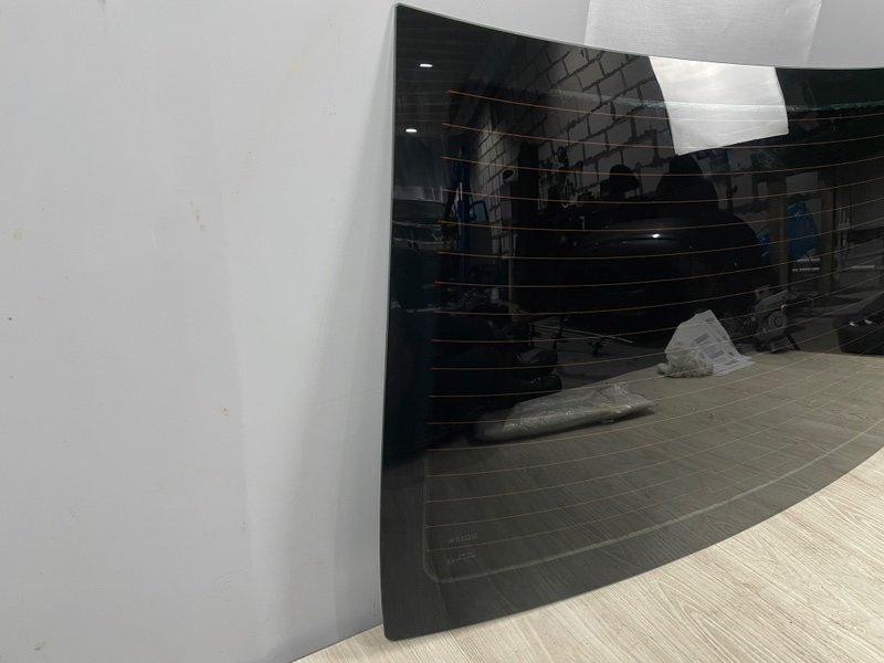 Стекло заднее, 9000 рублей, Москва