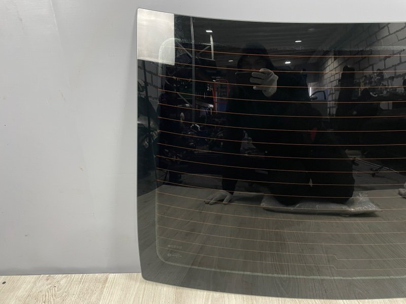 Стекло заднее, 9000 рублей, Москва